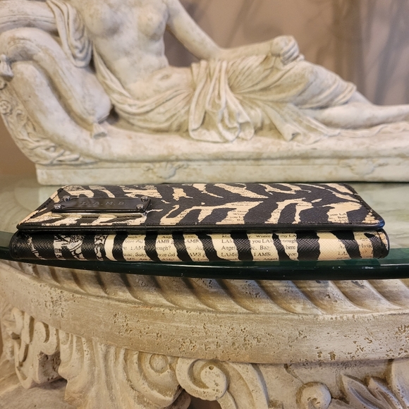L.A.M.B. by Gwen Stefani Zebra Newsprint Wallet Clutch Luxury Designer Bag #603 - Picture 11 of 13